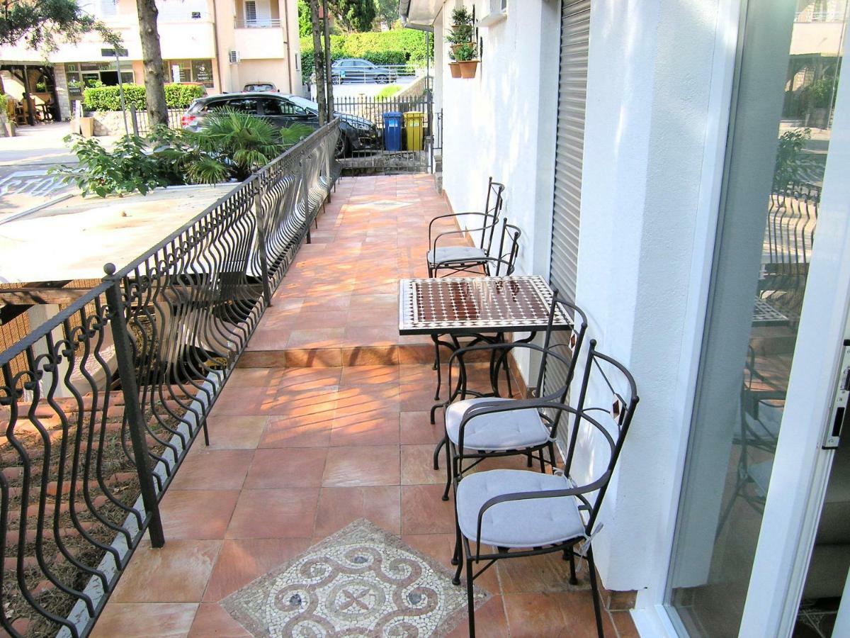 Apartment Damijan Krk Town Exterior photo